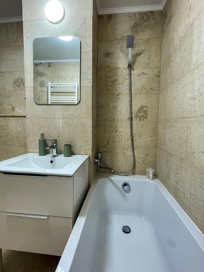 Tudor'S Mountain Retreat Cîmpina Ngoại thất bức ảnh